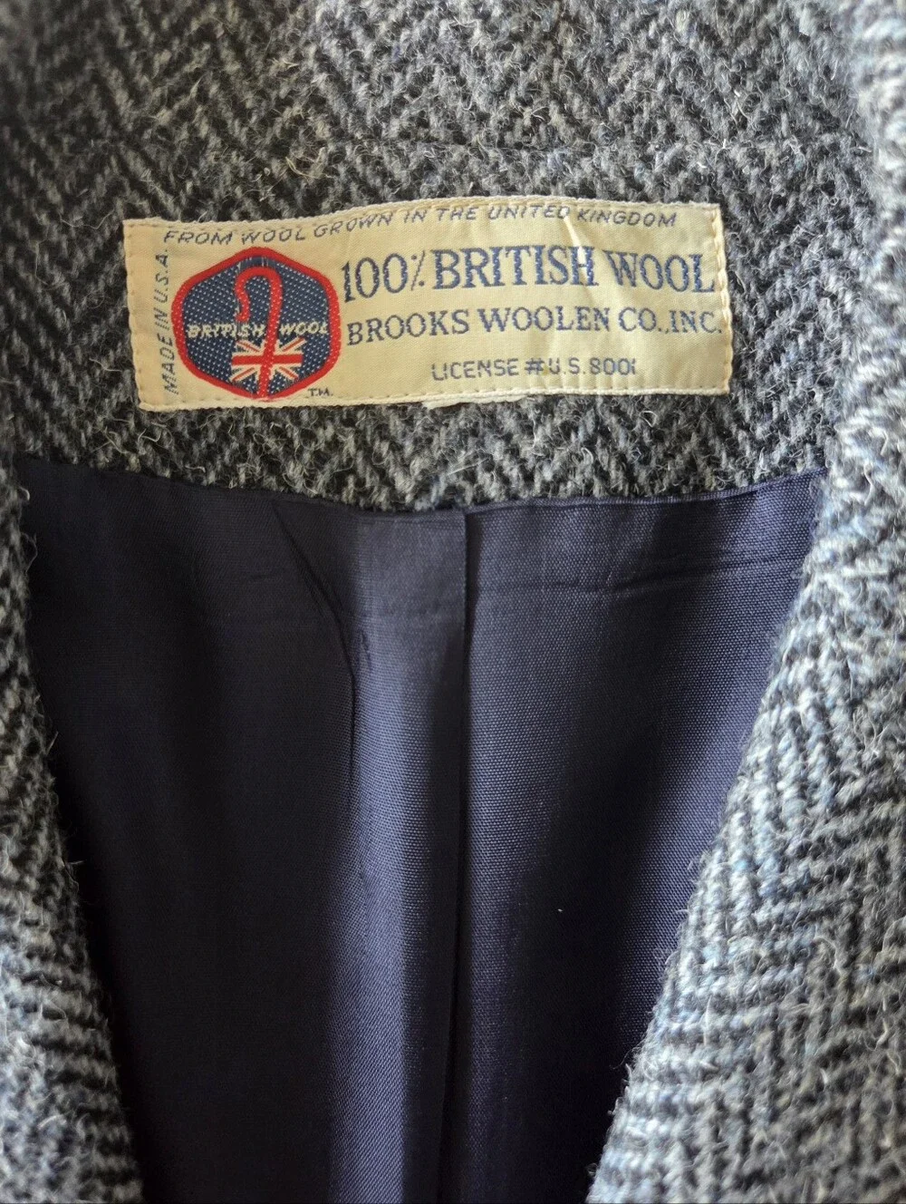 Vintage Brooks Woolen Co. Herringbone British Wool Mens Size Small Estimate